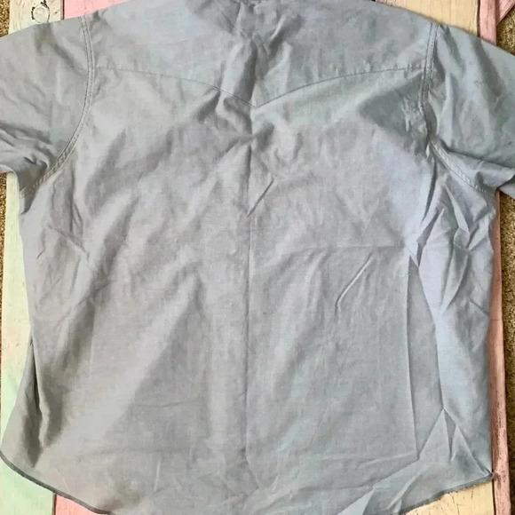 Wrangler short sleeve snap button down work shirt - Picture 10 of 11